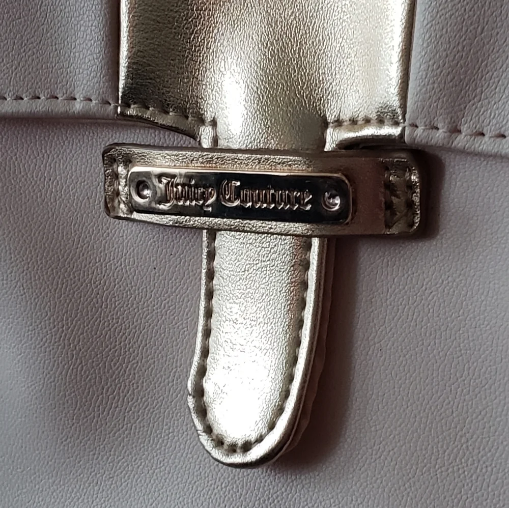 3/$20 Juicy Couture Crossbody Bag Light Pink With Gold Accents